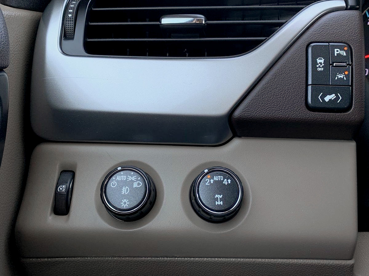Photo 19 of this Chevrolet Tahoe