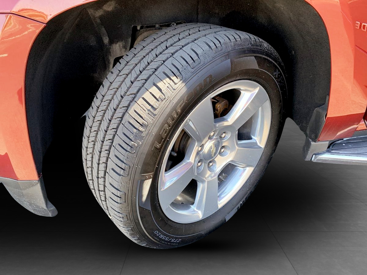 Photo 12 of this Chevrolet Tahoe