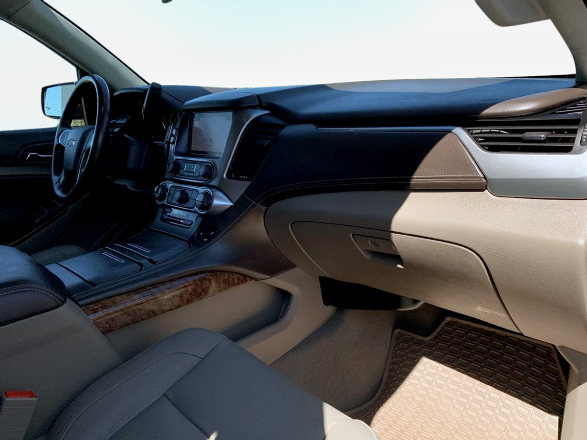 Photo 37 of this Chevrolet Tahoe