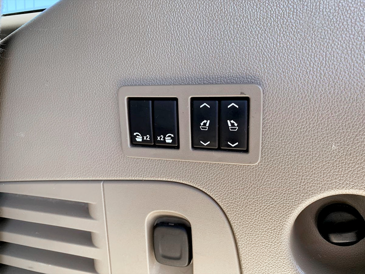 Photo 15 of this Chevrolet Tahoe