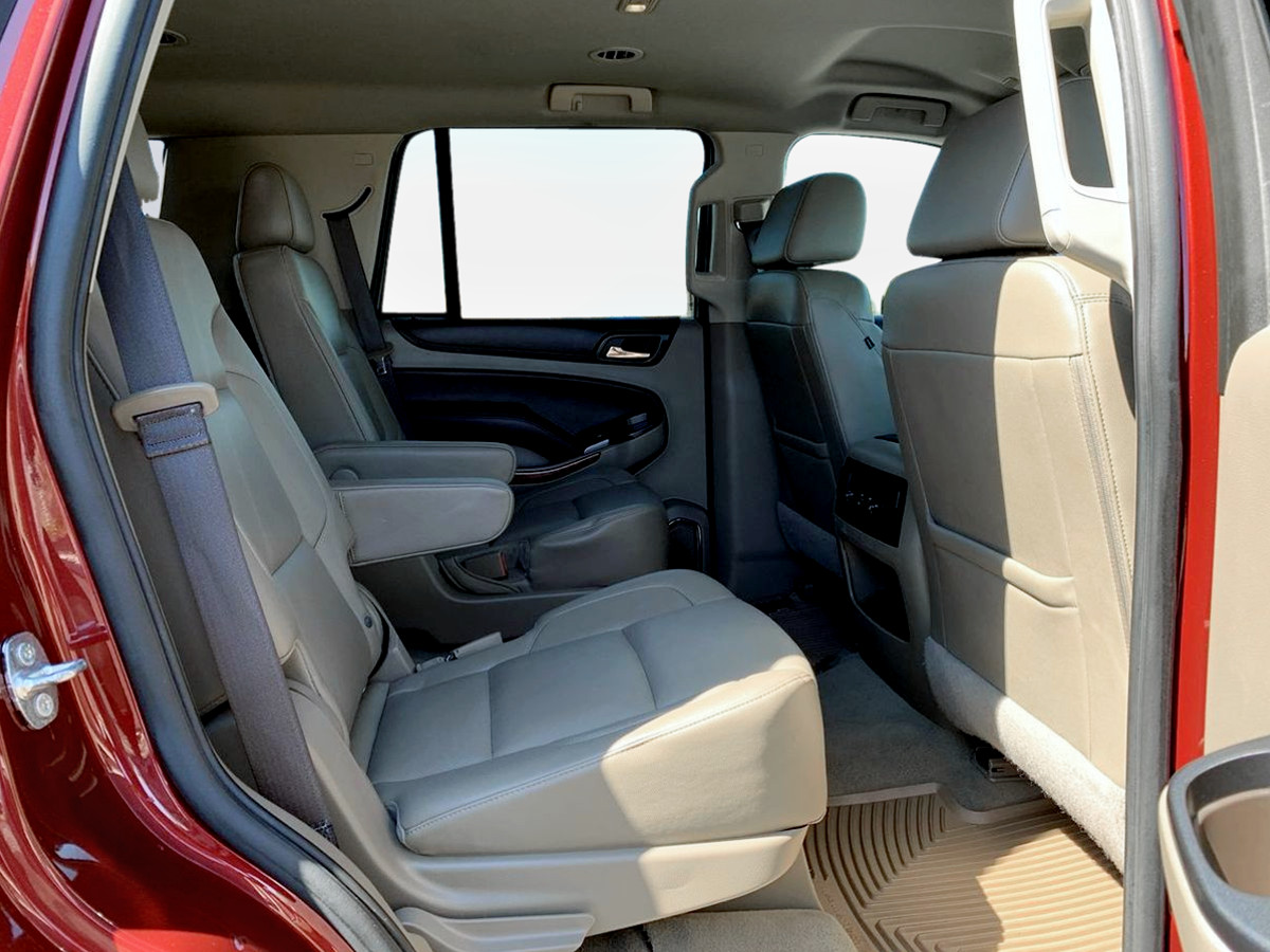 Photo 34 of this Chevrolet Tahoe