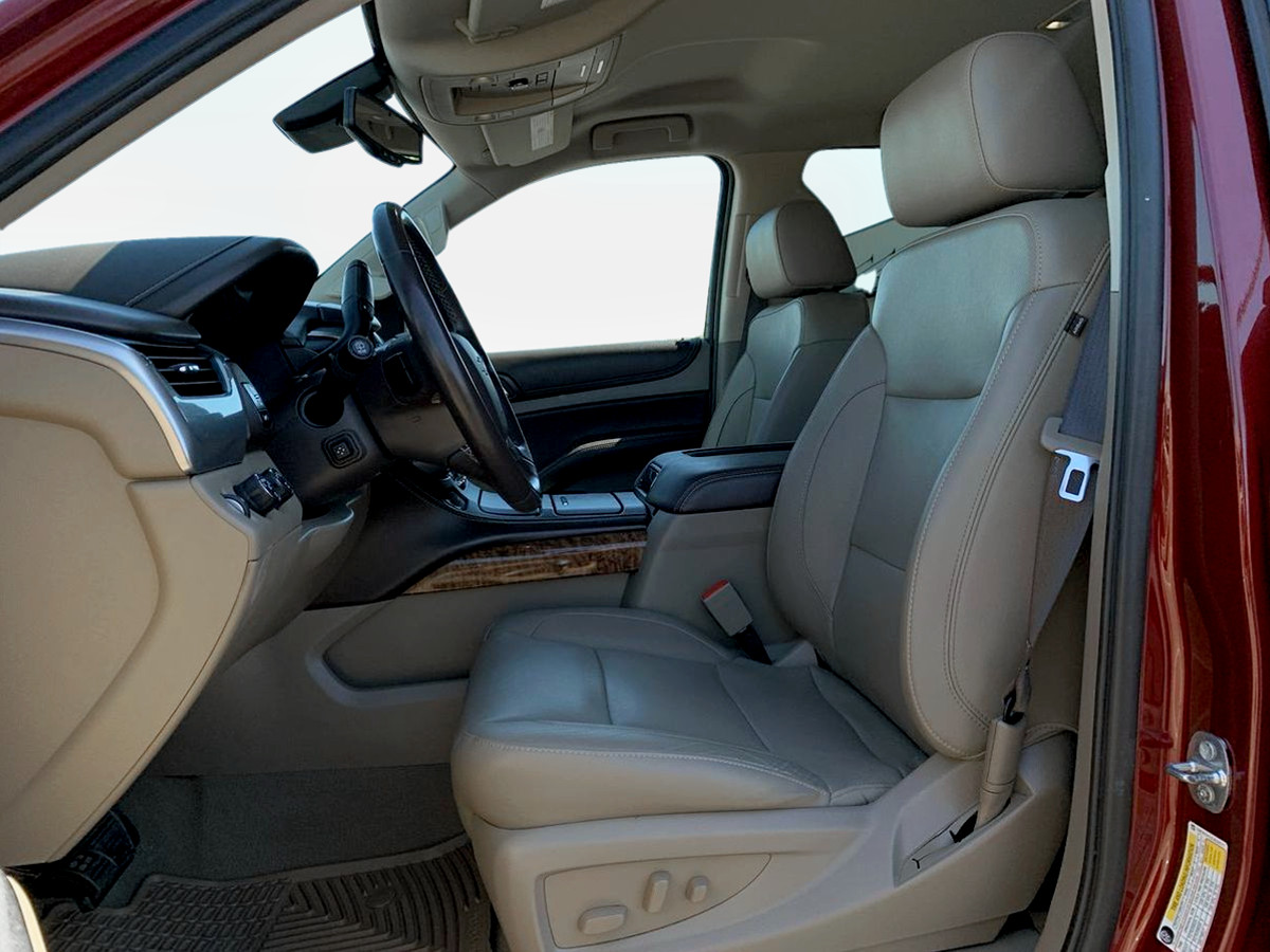 Photo 32 of this Chevrolet Tahoe