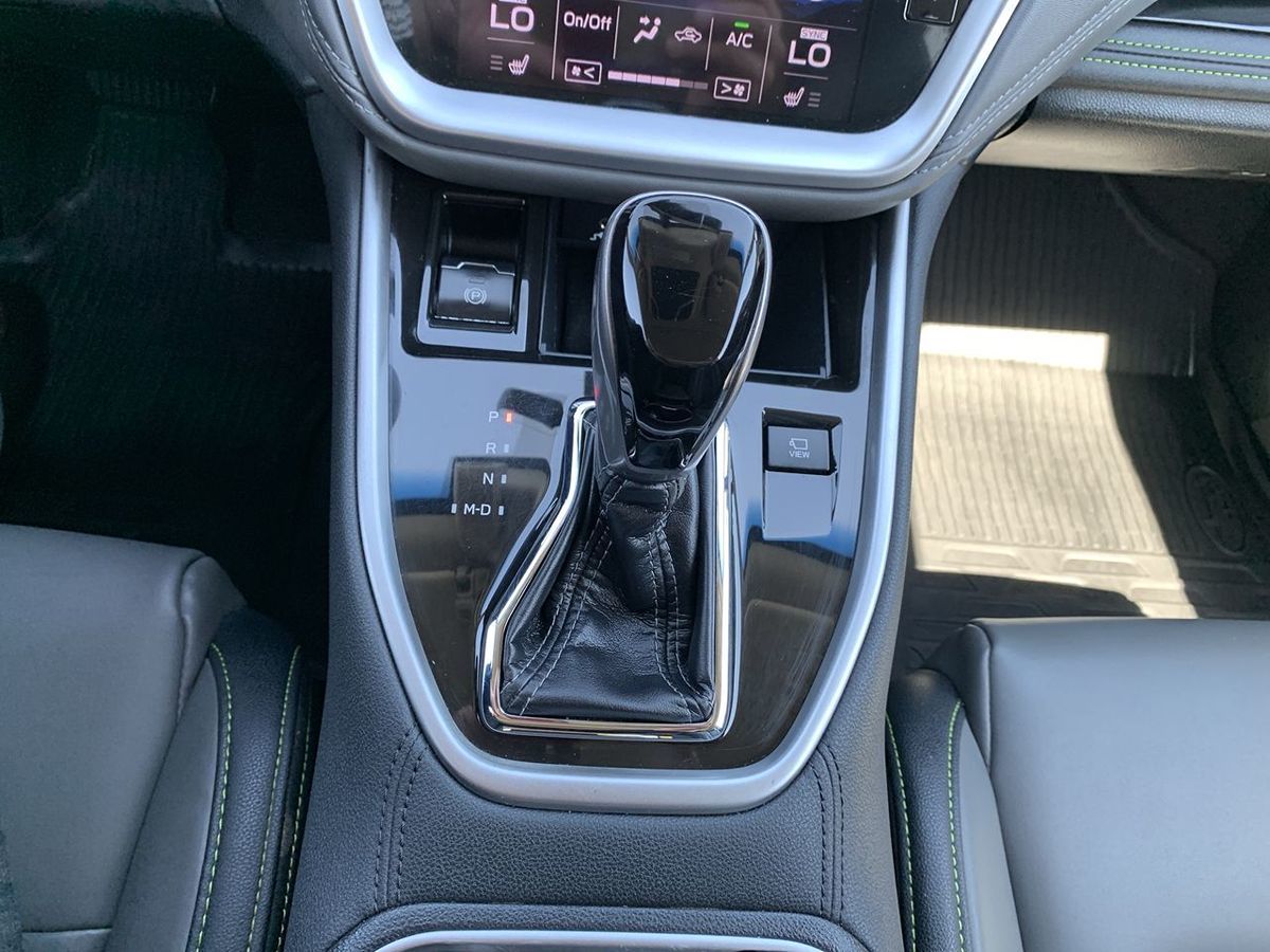 2020 Subaru Outback Onyx Edition XT photo 25