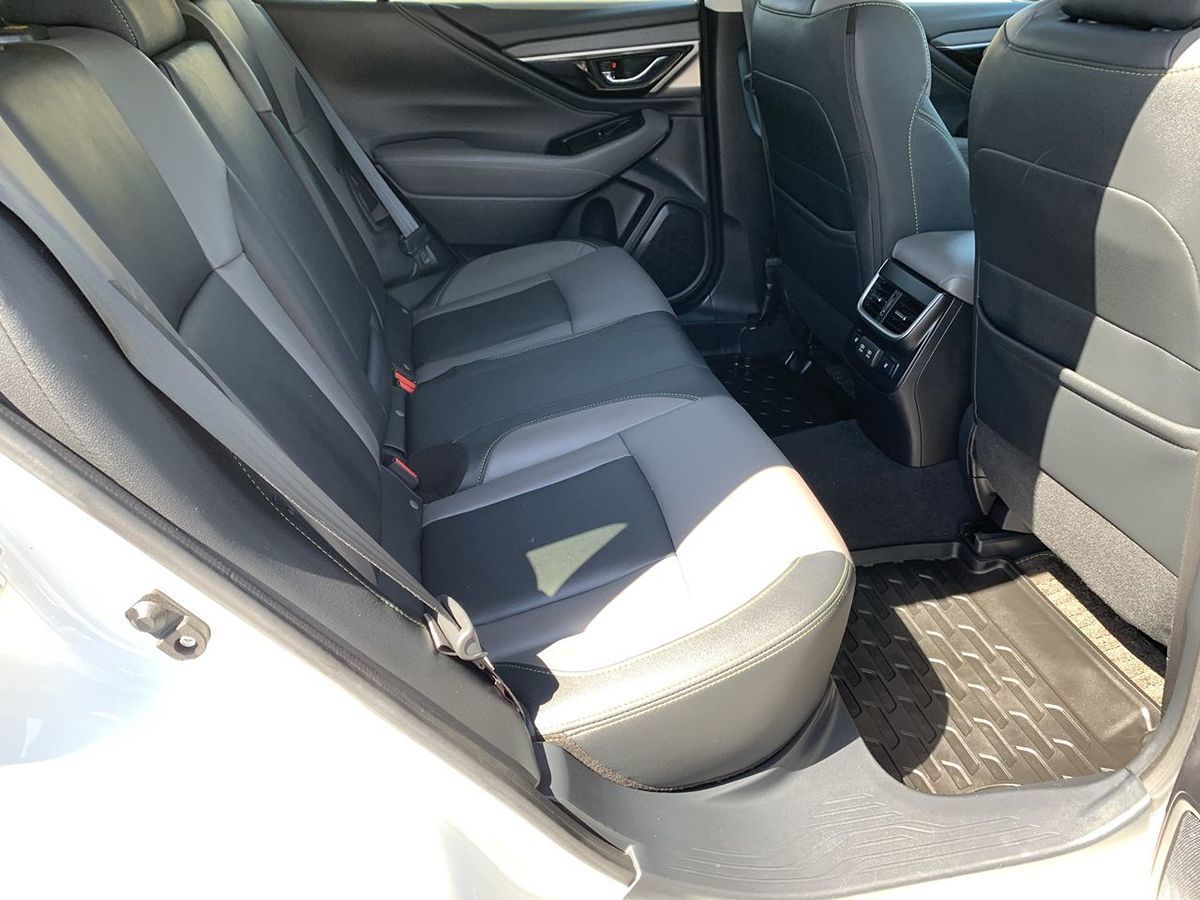 2020 Subaru Outback Onyx Edition XT photo 30