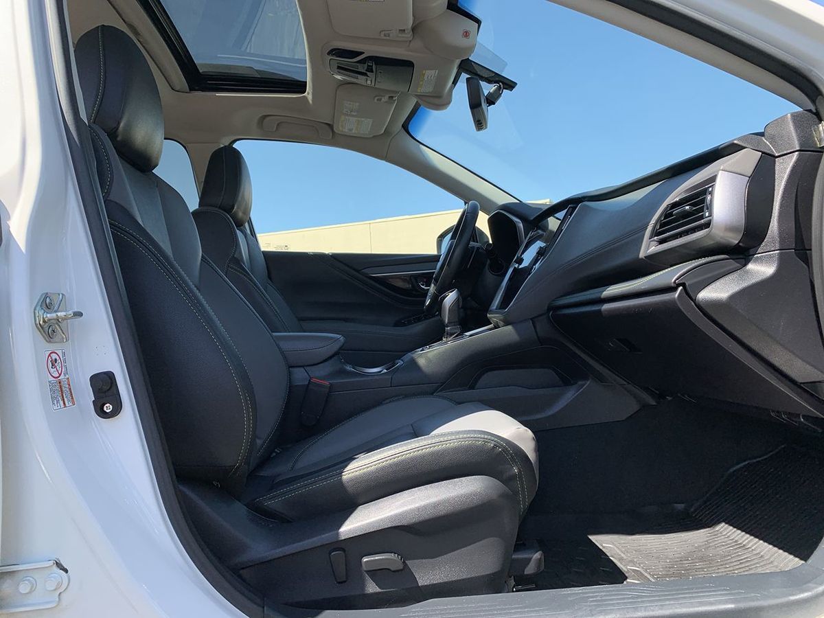 2020 Subaru Outback Onyx Edition XT photo 31