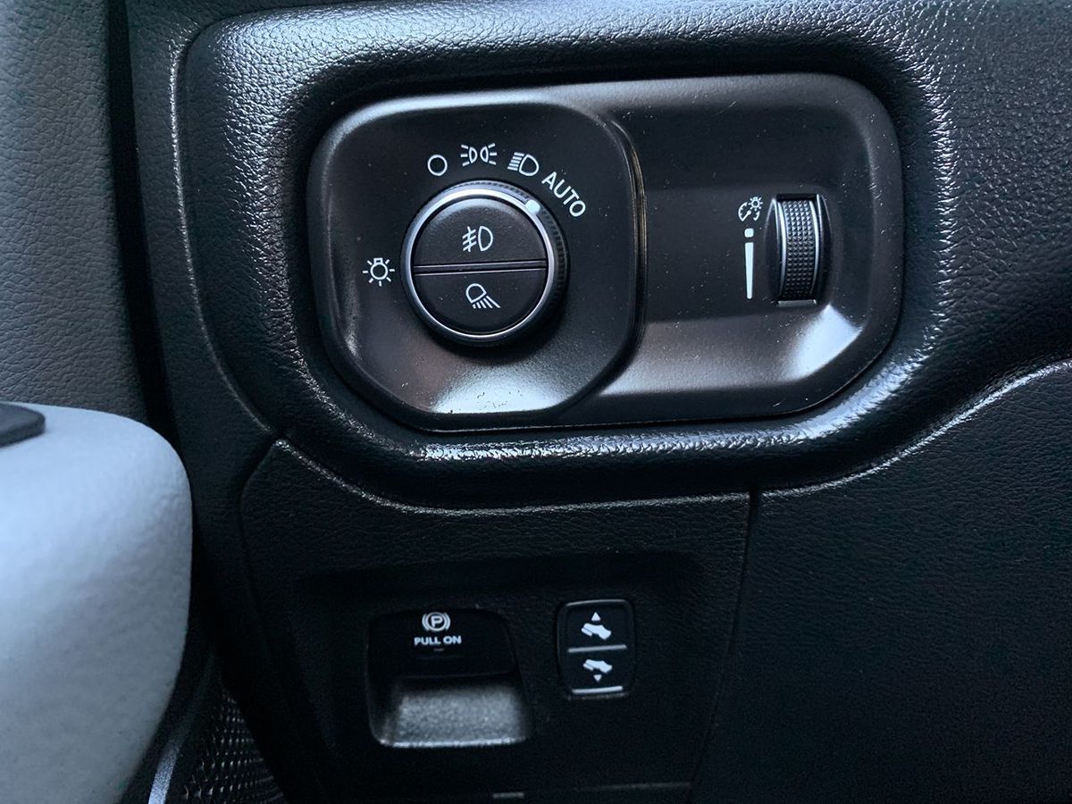 2021 Ram 1500 Big Horn photo 17