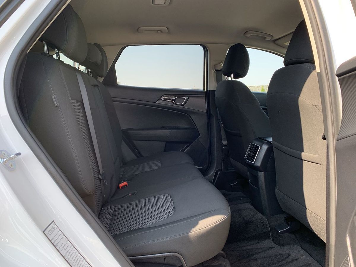 2024 Kia Sportage LX photo 24
