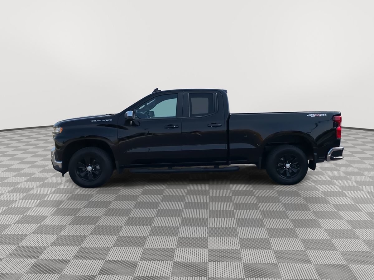 2019 Chevrolet Silverado 1500 LT photo 3