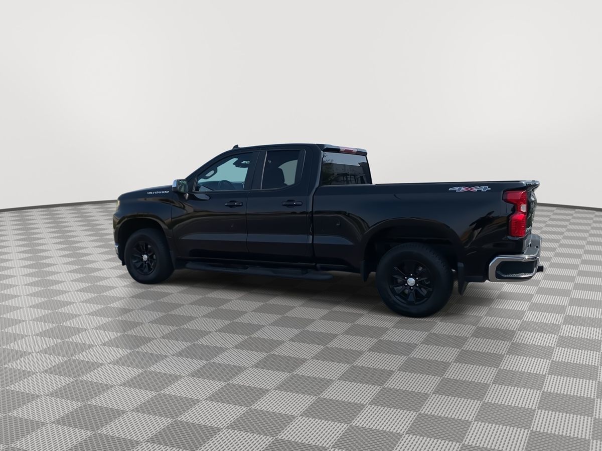 2019 Chevrolet Silverado 1500 LT photo 4