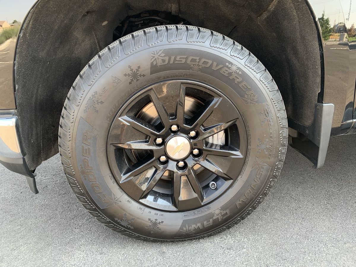 2019 Chevrolet Silverado 1500 LT photo 9