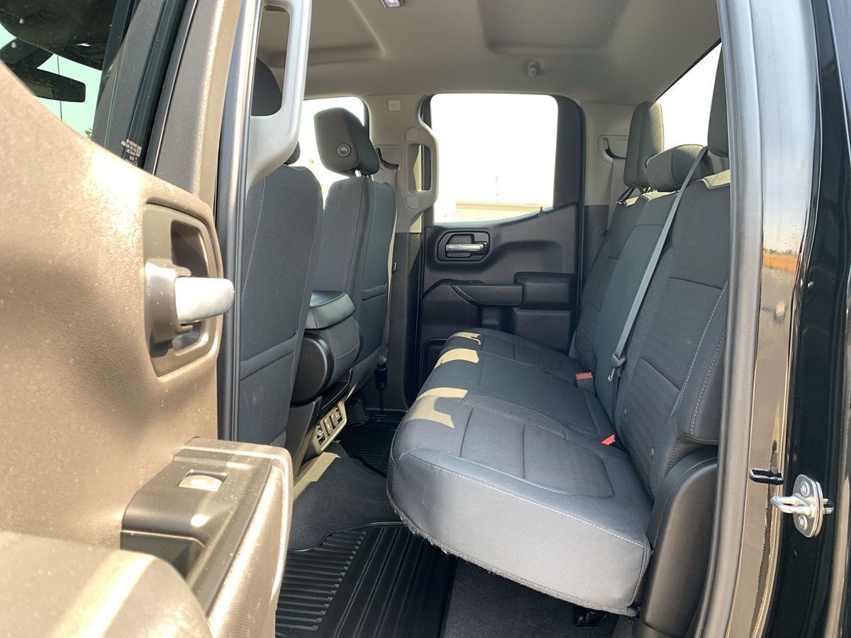 2019 Chevrolet Silverado 1500 LT photo 23