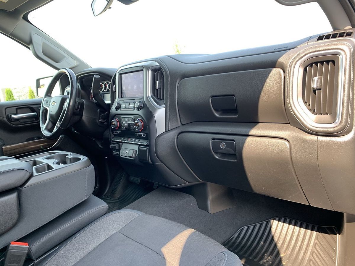 2019 Chevrolet Silverado 1500 LT photo 27