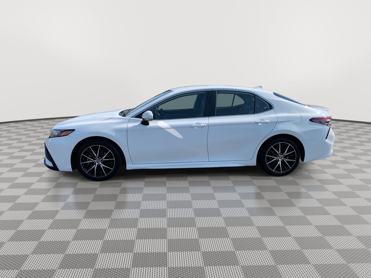 2023 Toyota Camry SE photo 5
