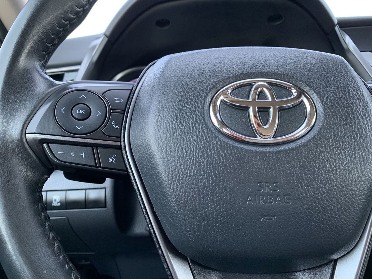 2023 Toyota Camry SE photo 18
