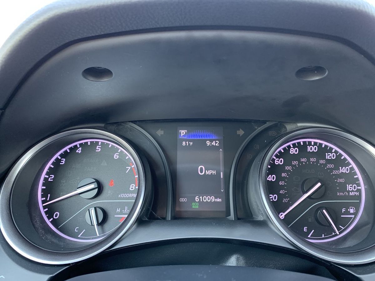 2023 Toyota Camry SE photo 19