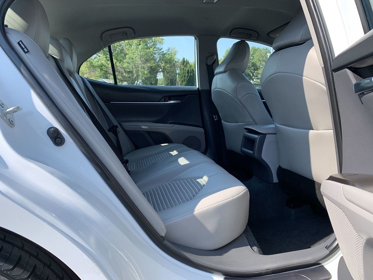 2023 Toyota Camry SE photo 27