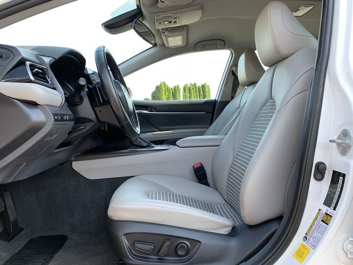 2023 Toyota Camry SE photo 26
