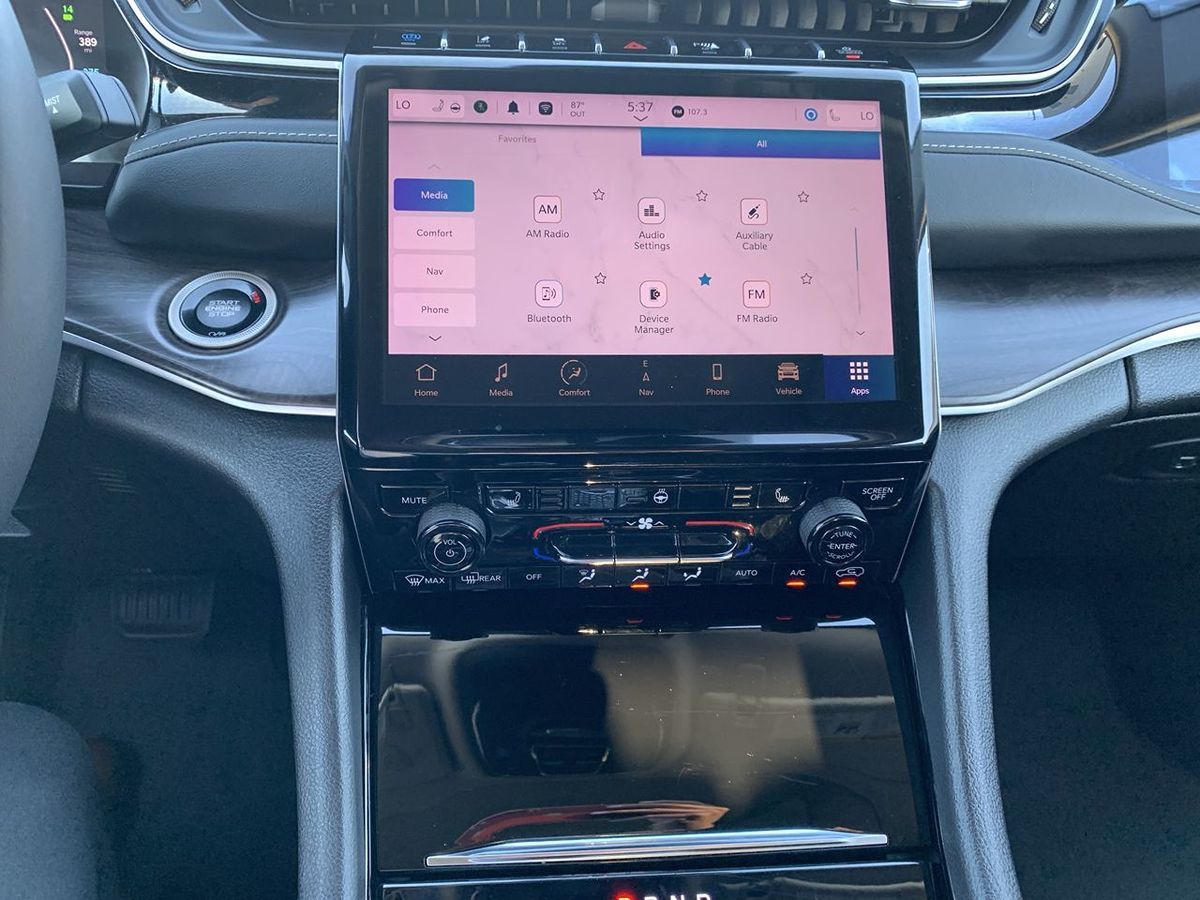 2023 Jeep Cherokee 4xe photo 23