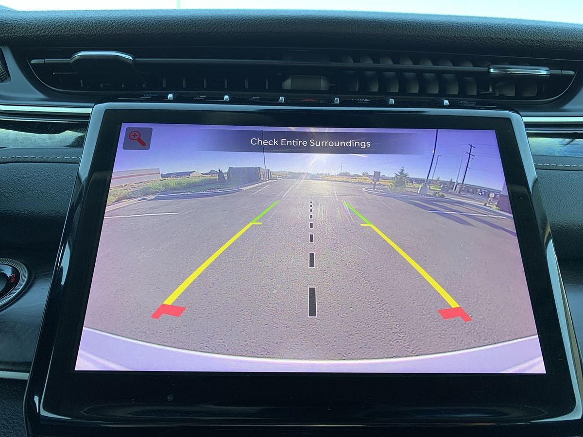 2023 Jeep Cherokee 4xe photo 24