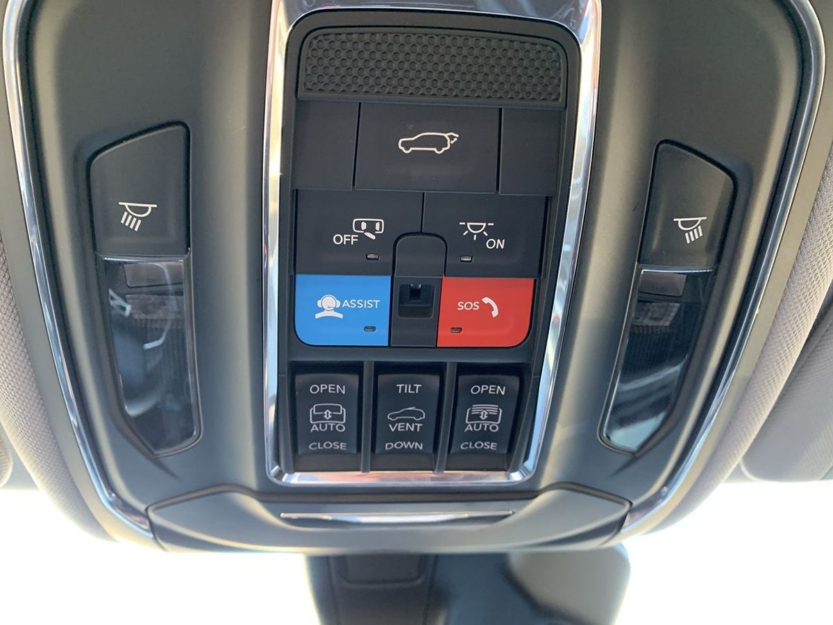 2023 Jeep Cherokee 4xe photo 27