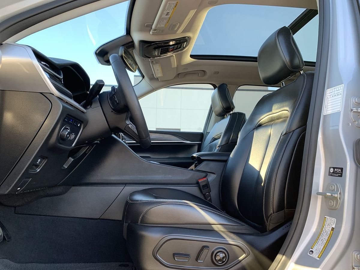 2023 Jeep Cherokee 4xe photo 30