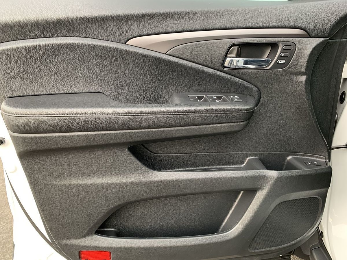 2019 Honda Passport EX-L photo 14