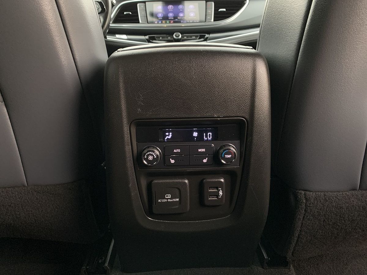 2024 Buick Enclave Premium photo 30