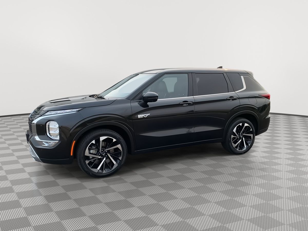 2023 Mitsubishi Outlander PHEV SE photo 4