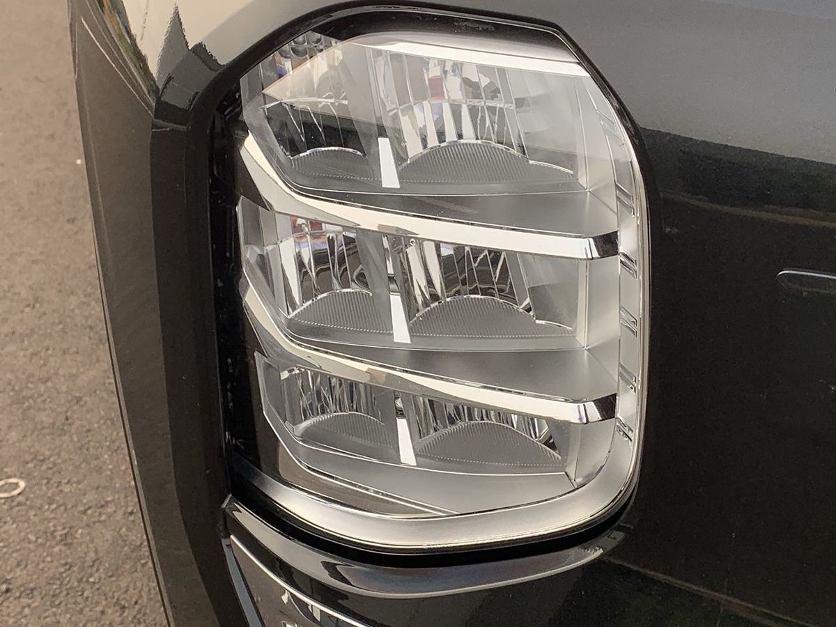 2023 Mitsubishi Outlander PHEV SE photo 10