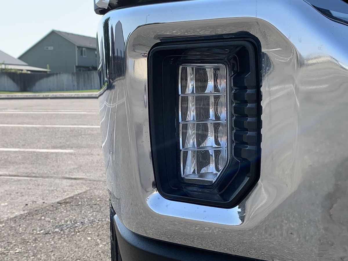 2022 Gmc Sierra HD SLT photo 11