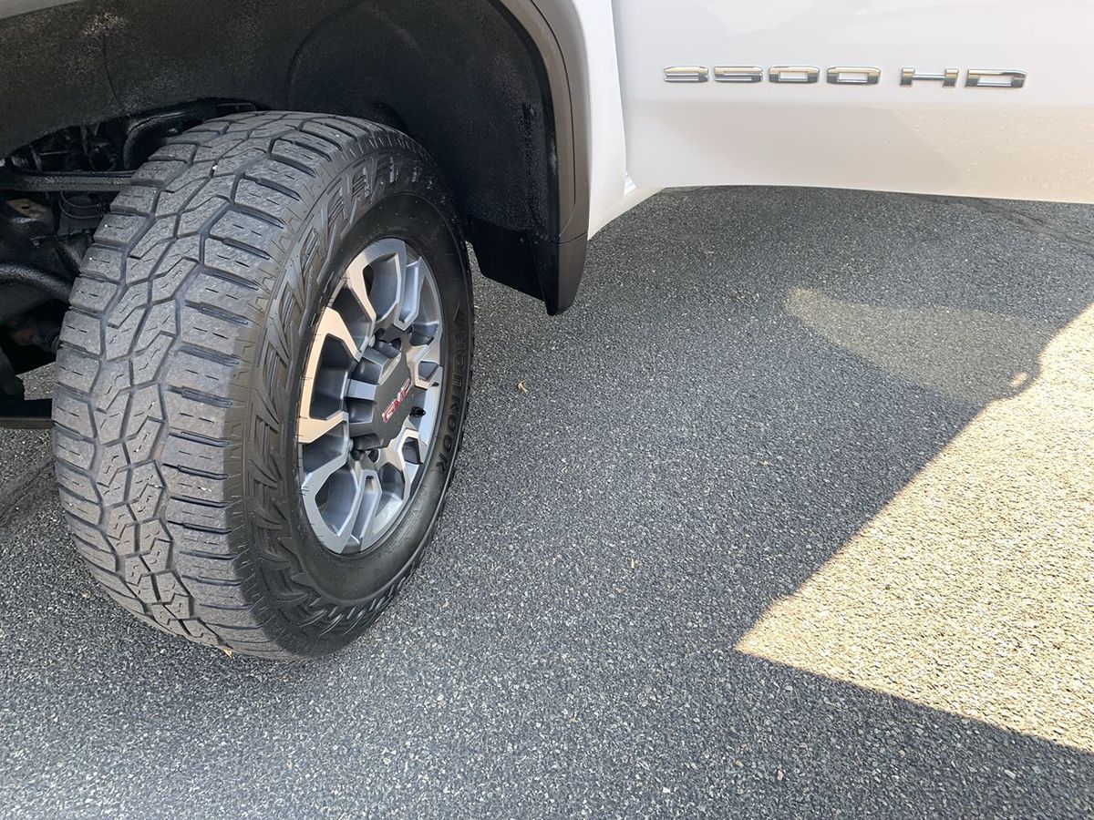 2022 Gmc Sierra HD SLT photo 25