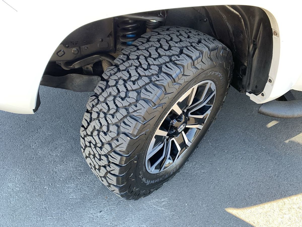 2021 Toyota Tacoma TRD Sport photo 12