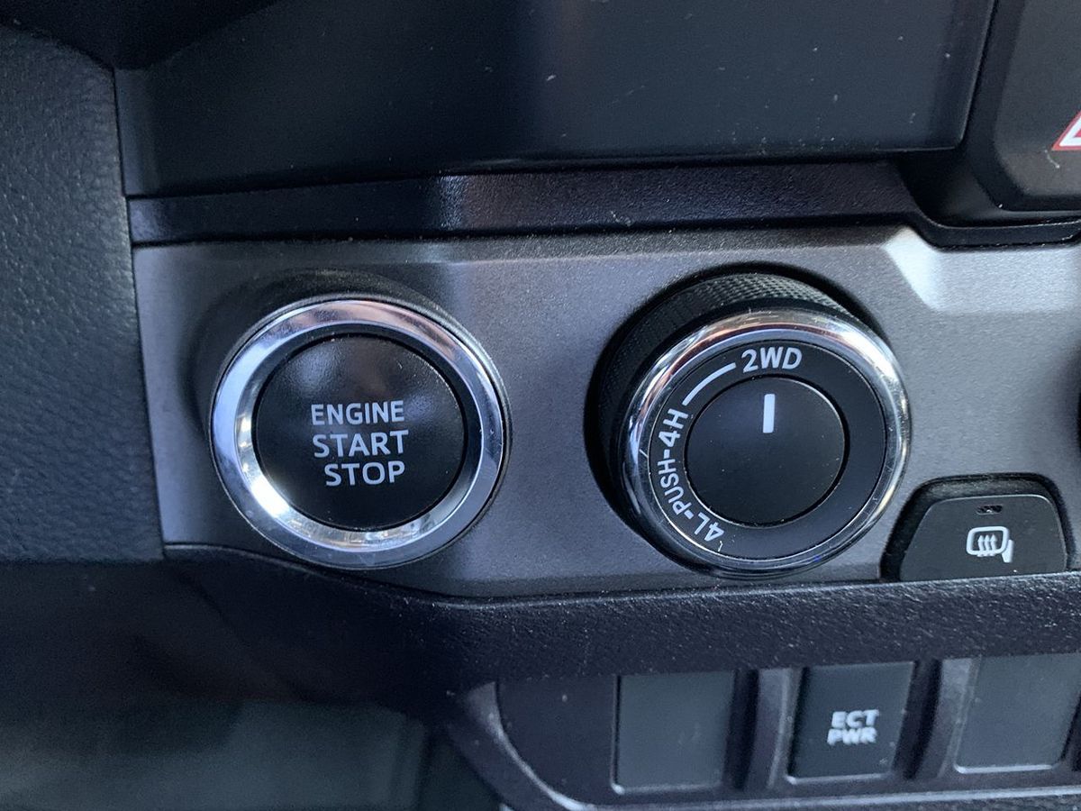 2021 Toyota Tacoma TRD Sport photo 22