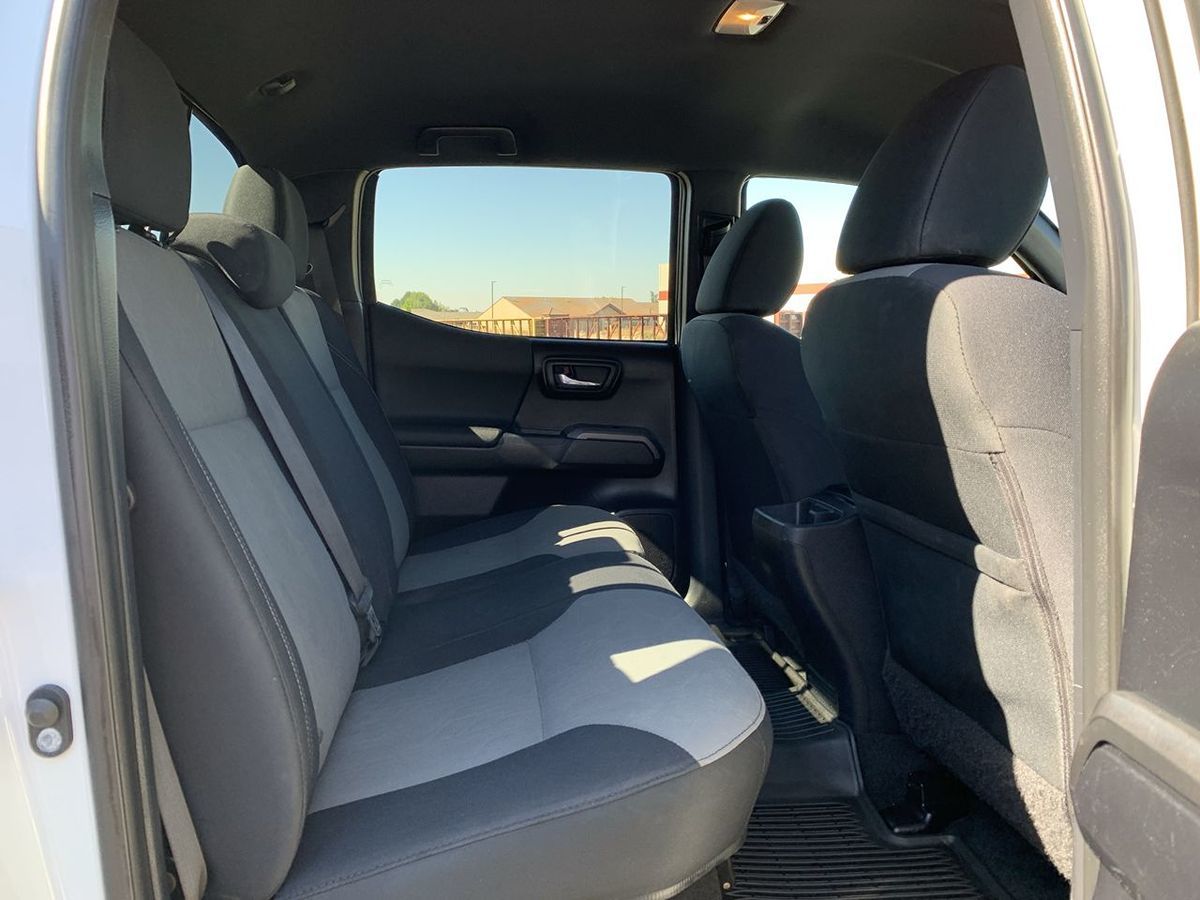 2021 Toyota Tacoma TRD Sport photo 28