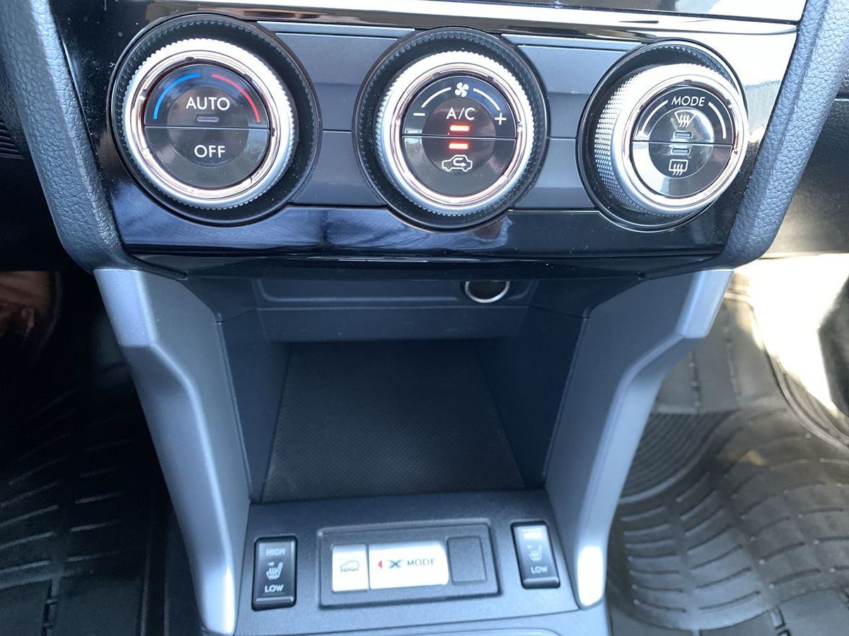 2018 Subaru Forester Limited photo 25