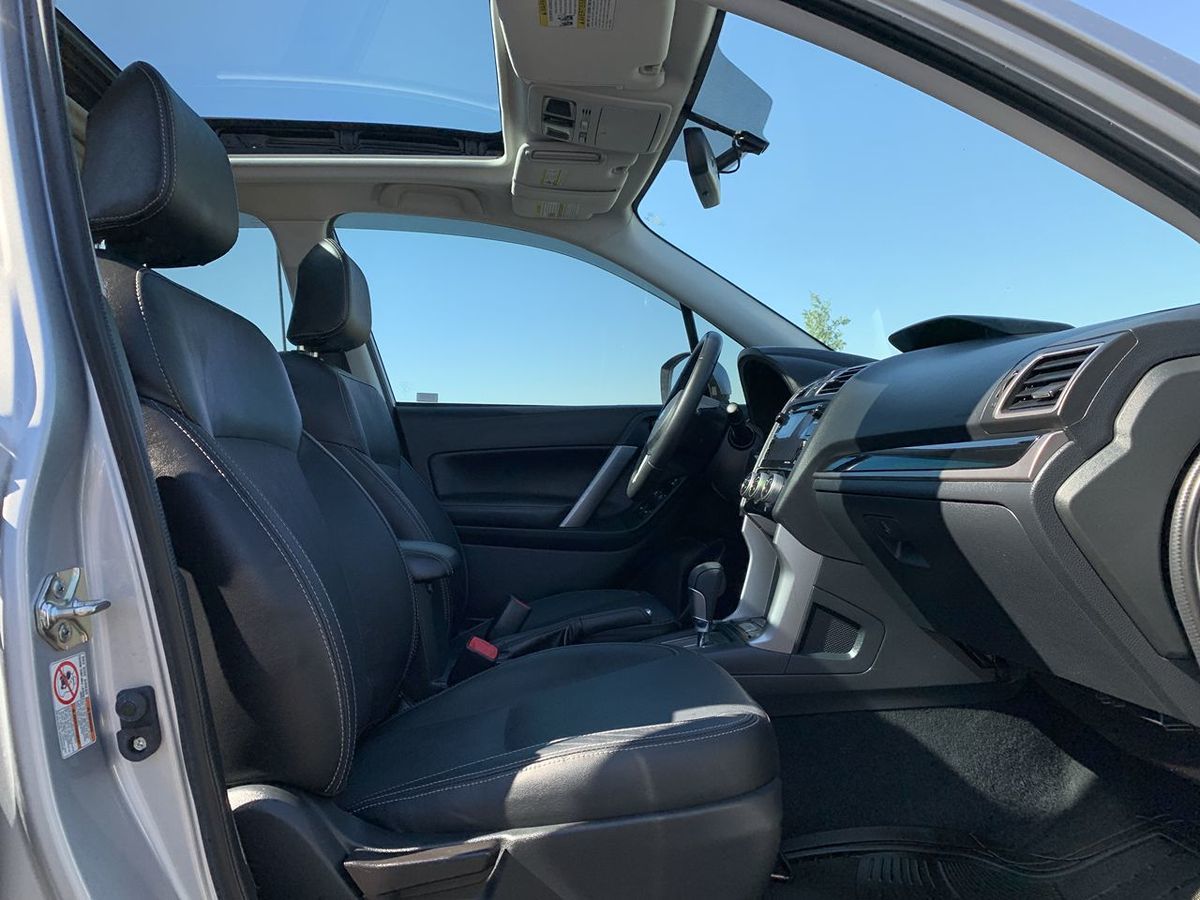 2018 Subaru Forester Limited photo 31