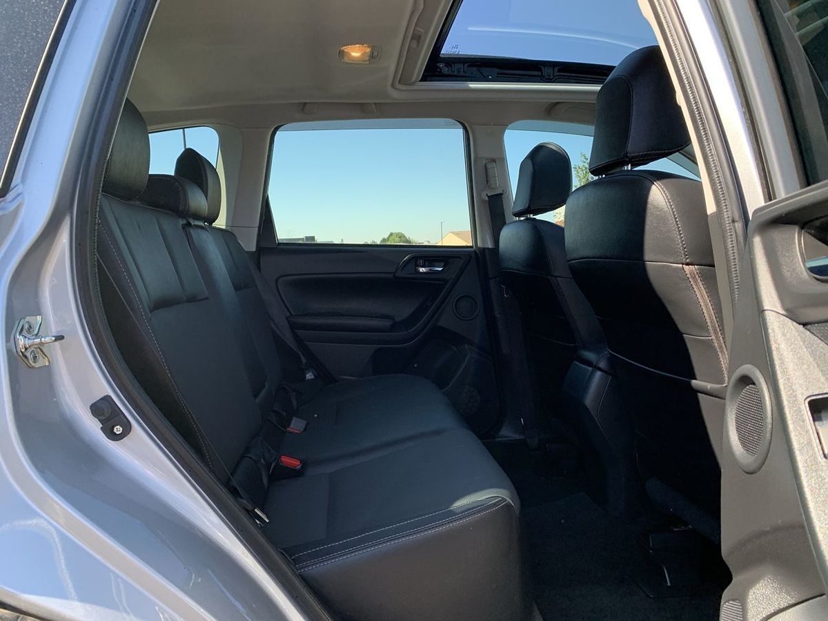 2018 Subaru Forester Limited photo 30