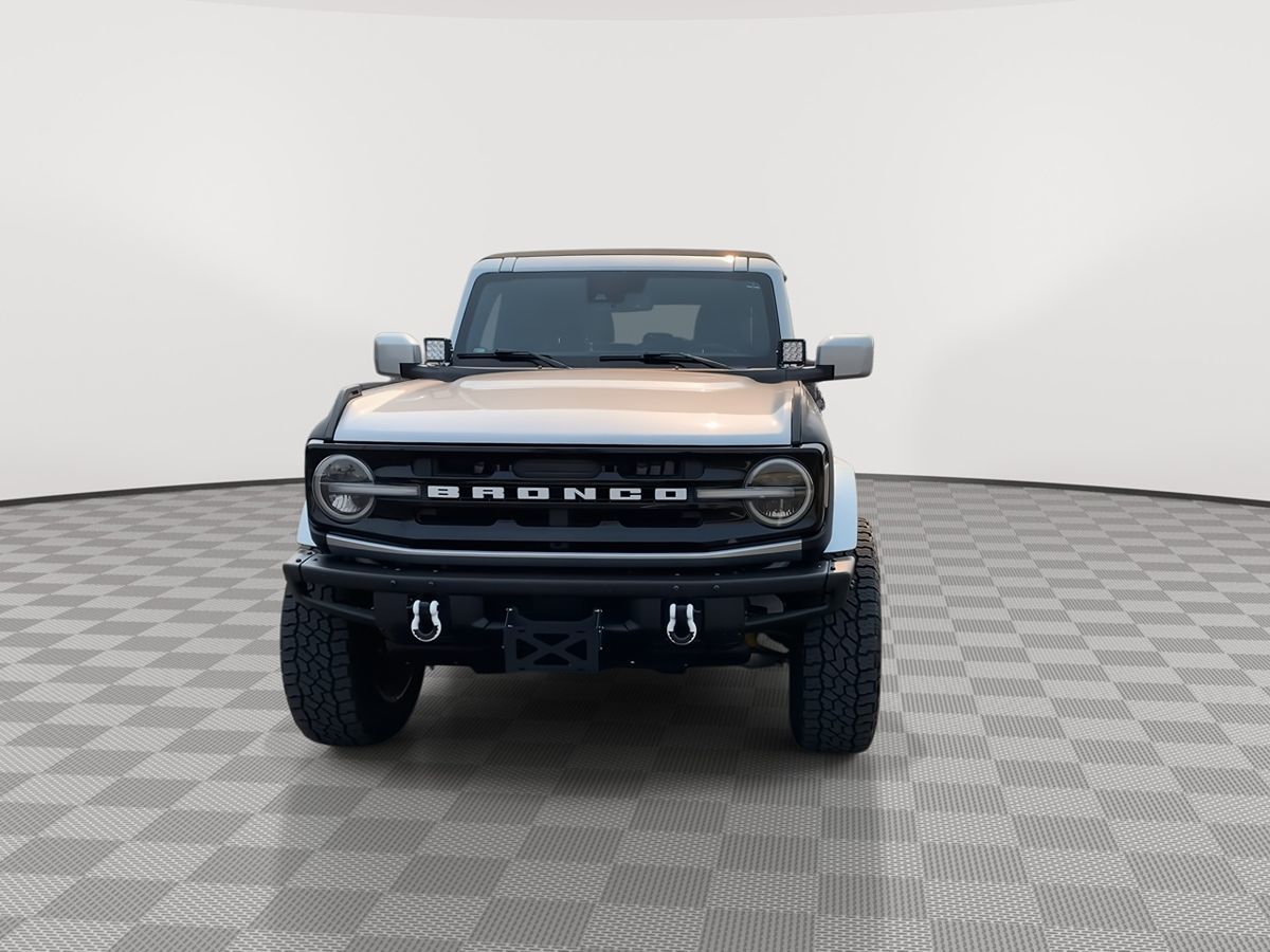 2021 Ford Bronco Outer Banks photo 3