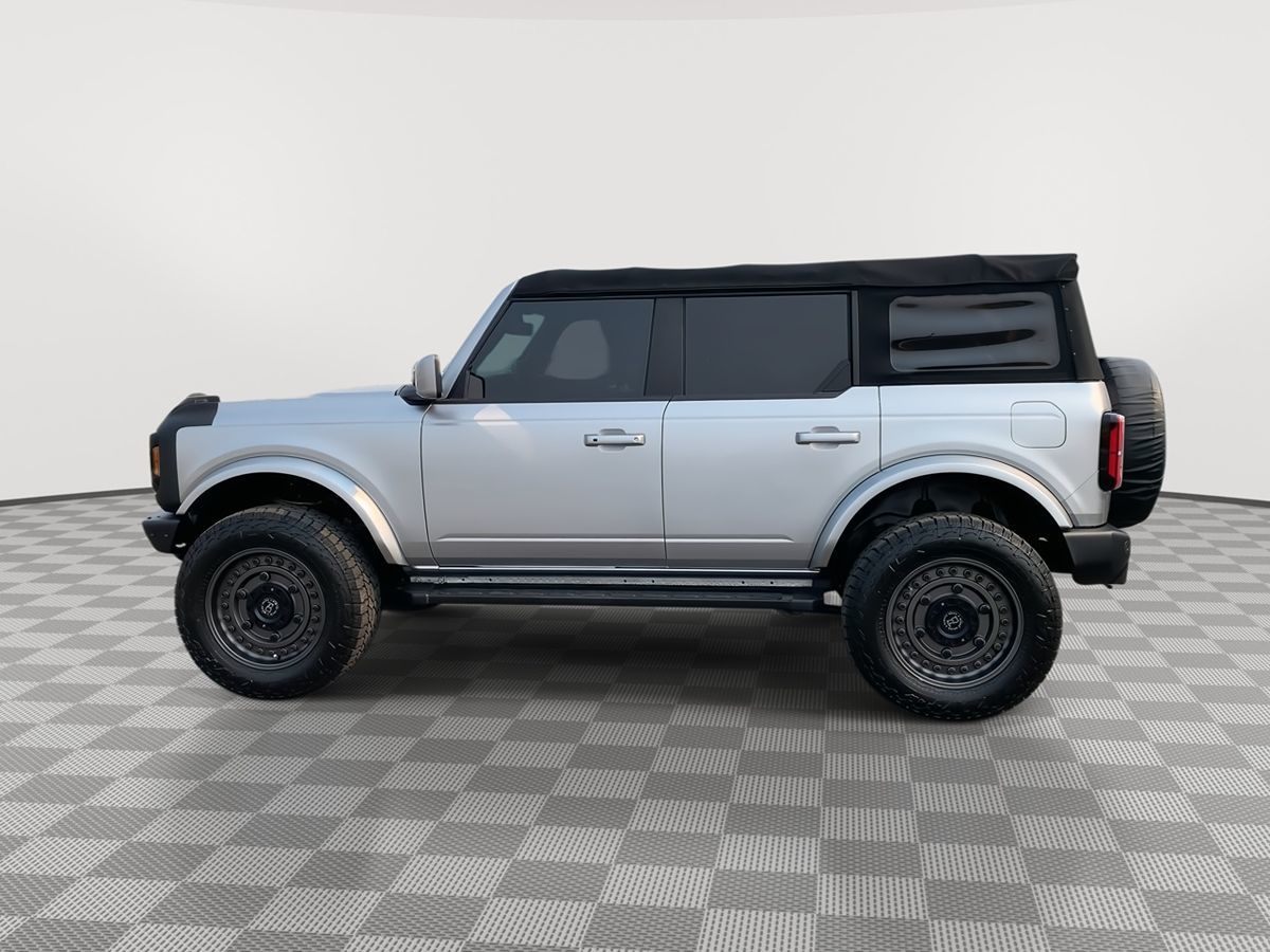 2021 Ford Bronco Outer Banks photo 5