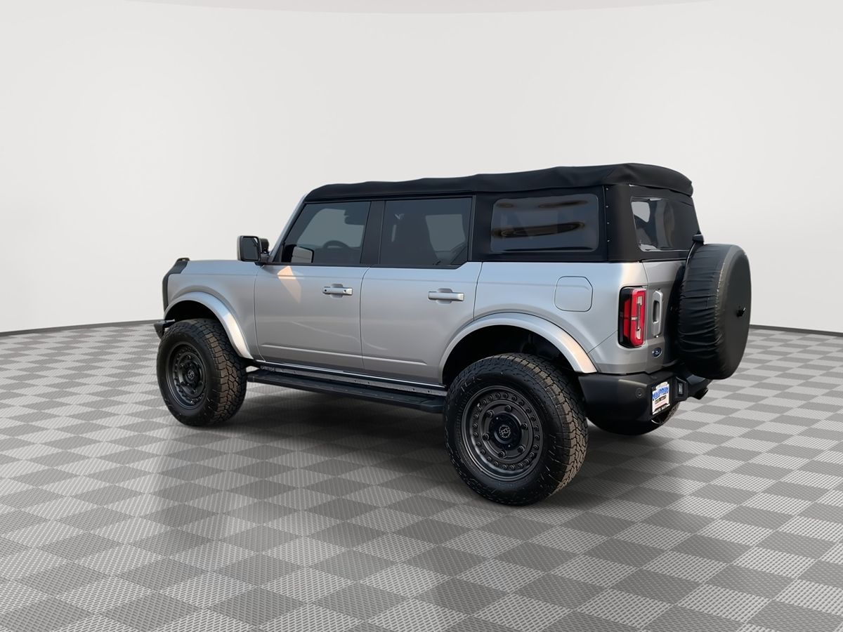 2021 Ford Bronco Outer Banks photo 6