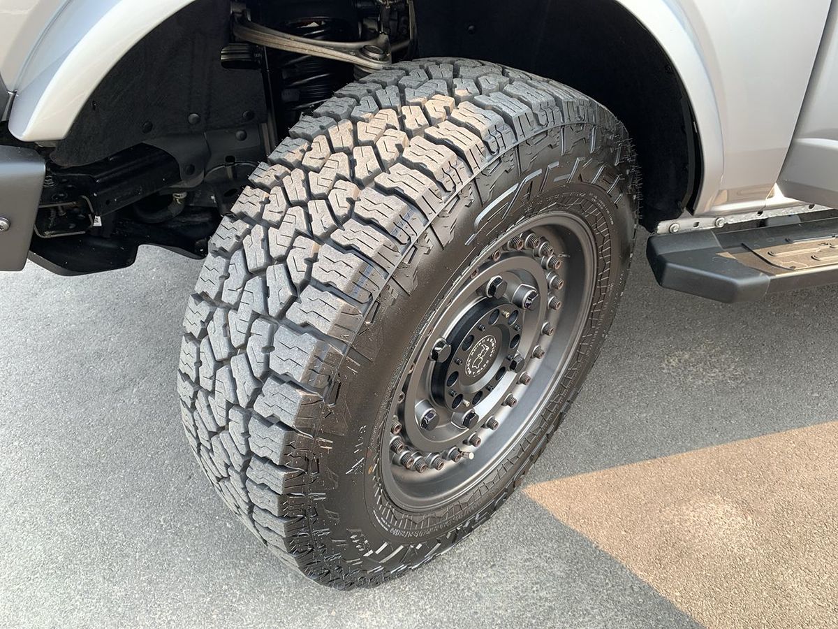 2021 Ford Bronco Outer Banks photo 12
