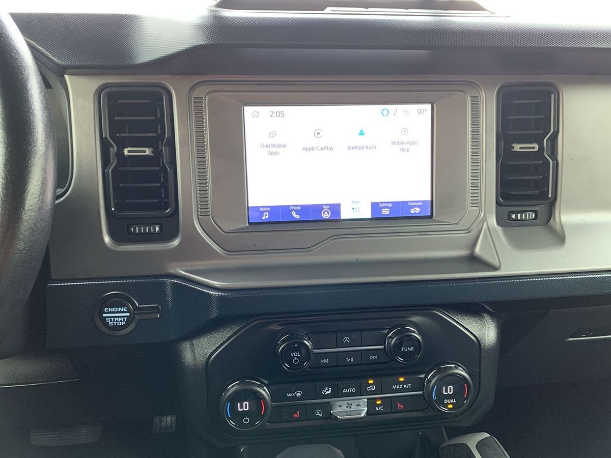 2021 Ford Bronco Outer Banks photo 25