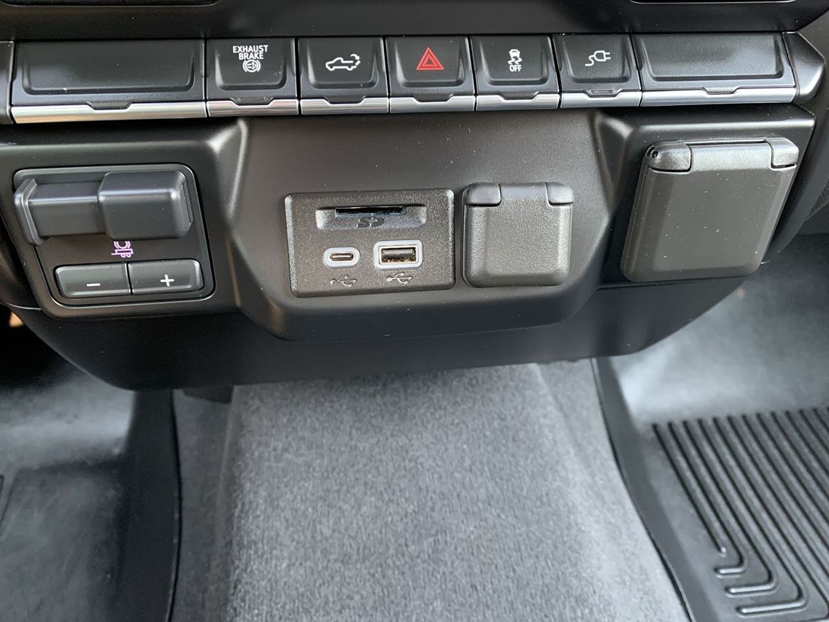 2020 Gmc Sierra SLT photo 26