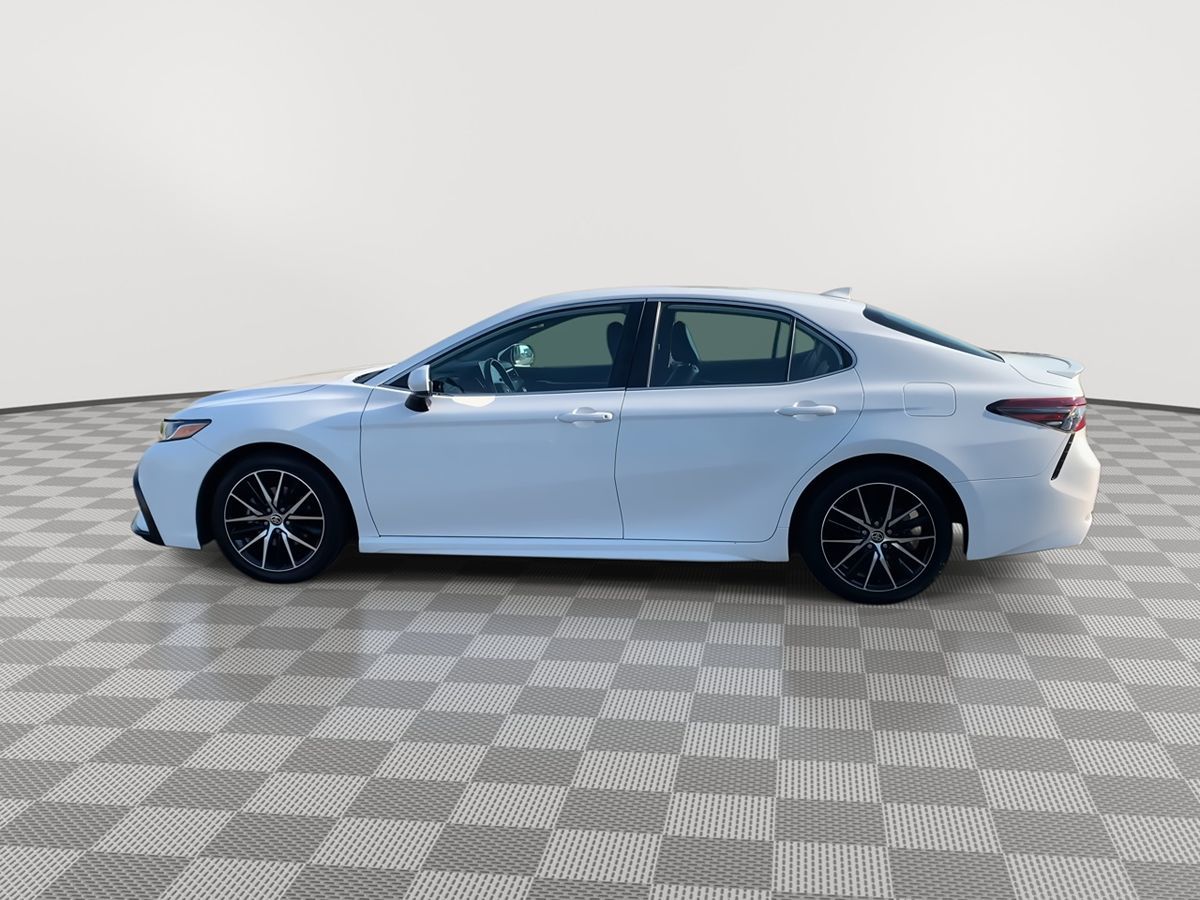 2021 Toyota Camry SE photo 5