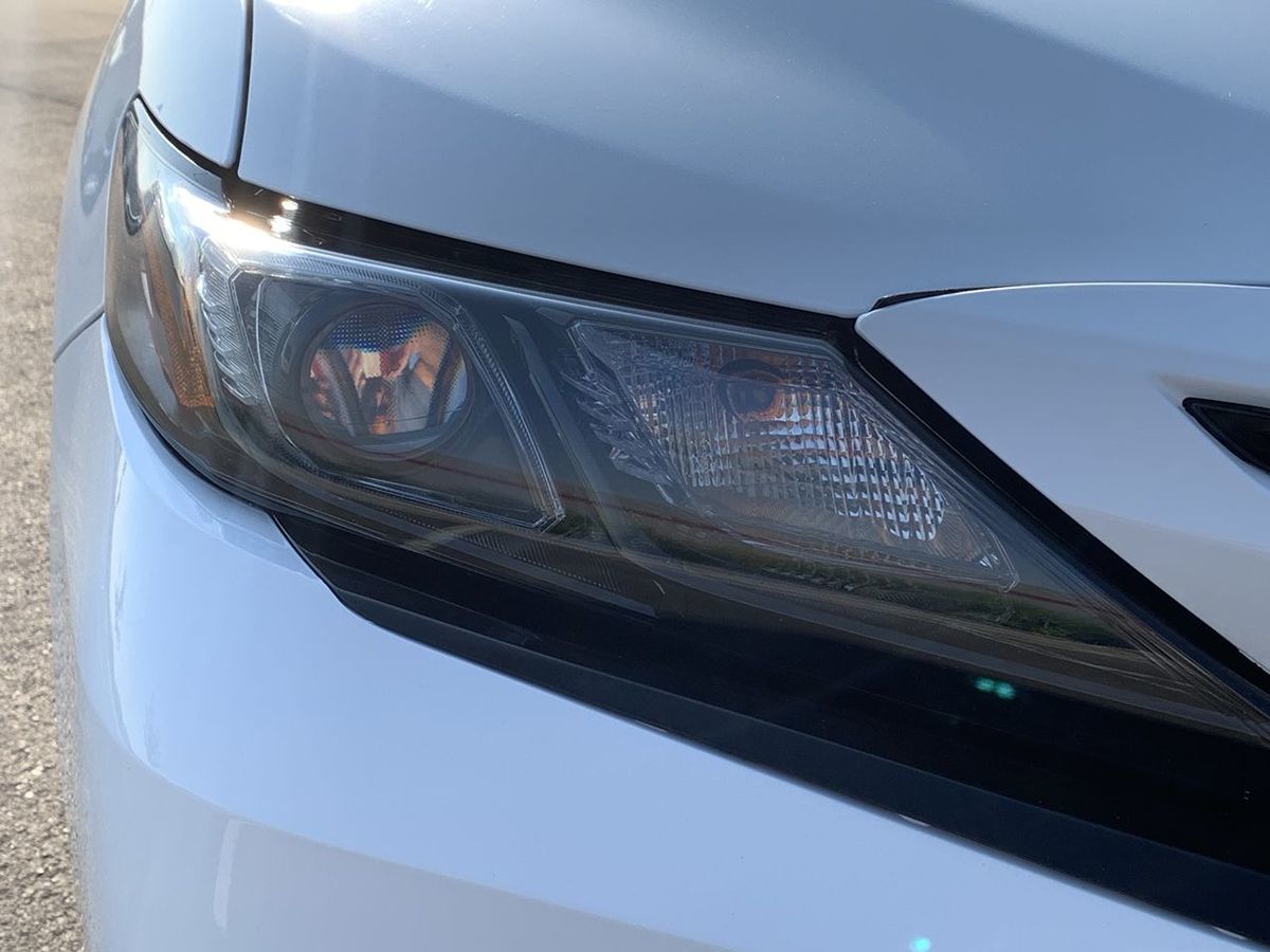 2021 Toyota Camry SE photo 10