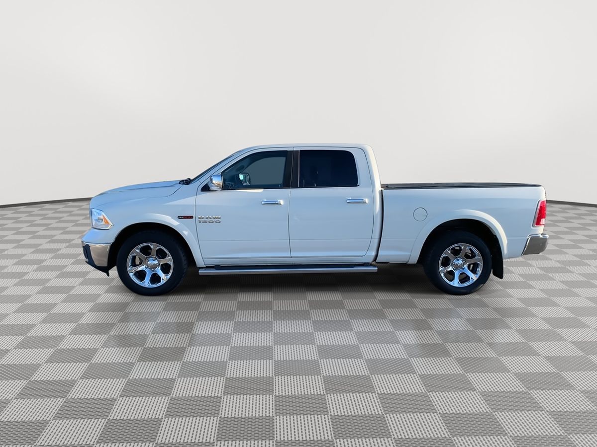 2016 Ram 1500 Laramie photo 2