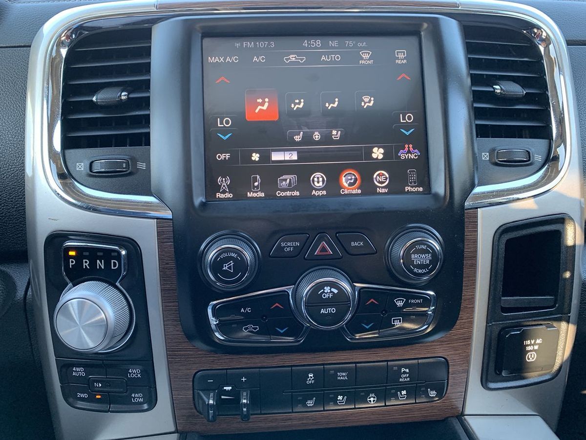 2016 Ram 1500 Laramie photo 24