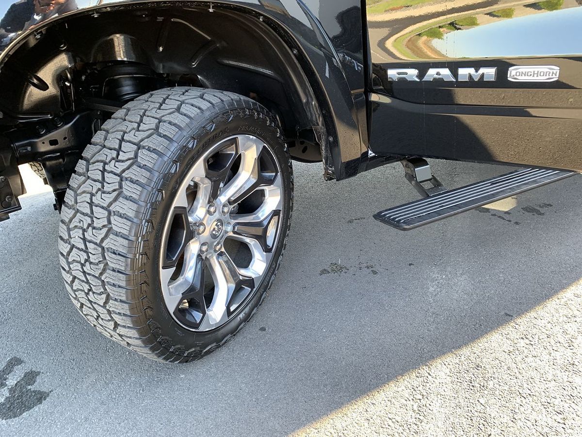 2019 Ram 1500 Laramie Longhorn photo 12