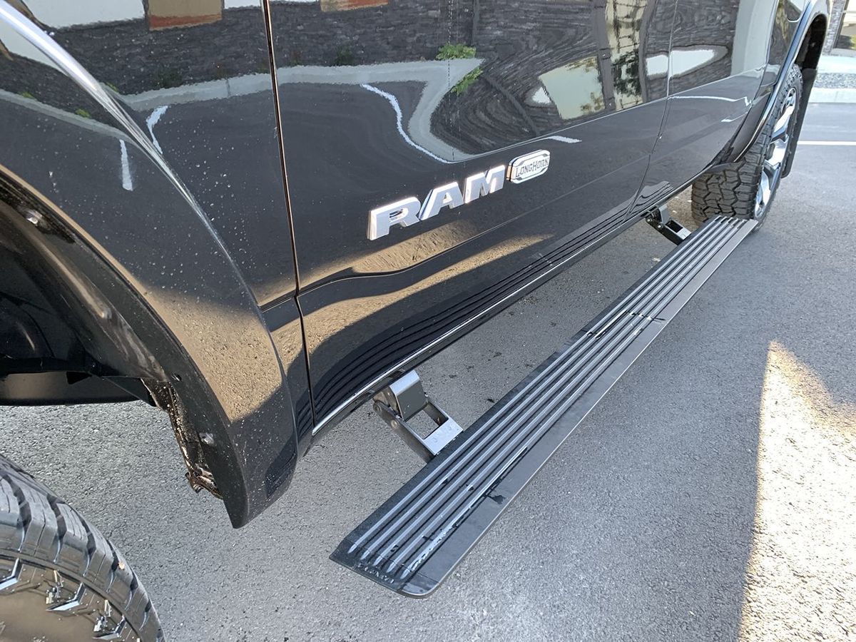 2019 Ram 1500 Laramie Longhorn photo 13