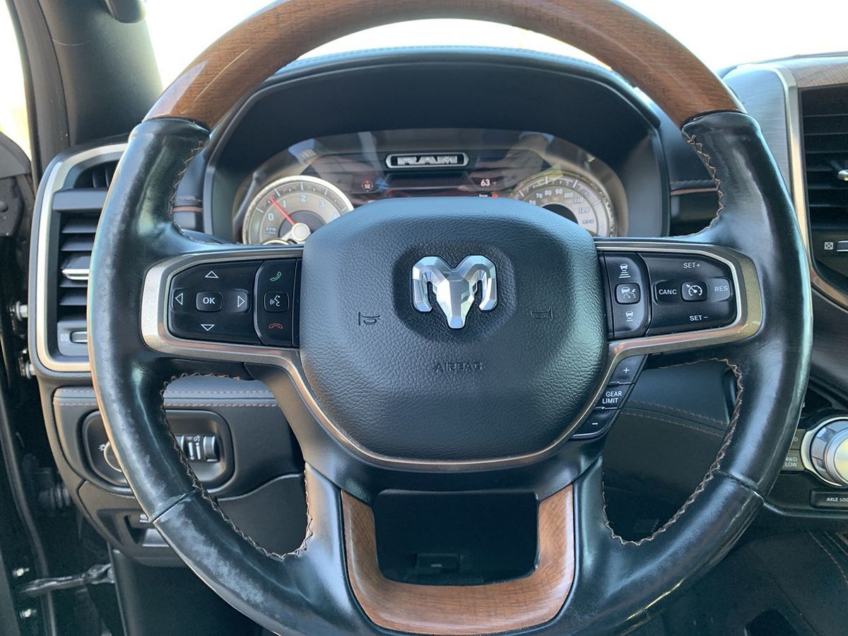 2019 Ram 1500 Laramie Longhorn photo 18